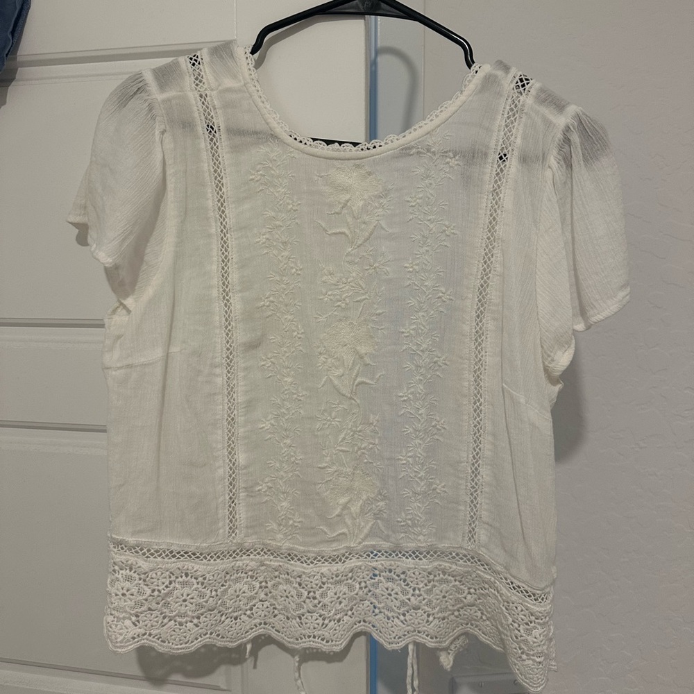 Abercrombie and fitch white lace tie back t shirt